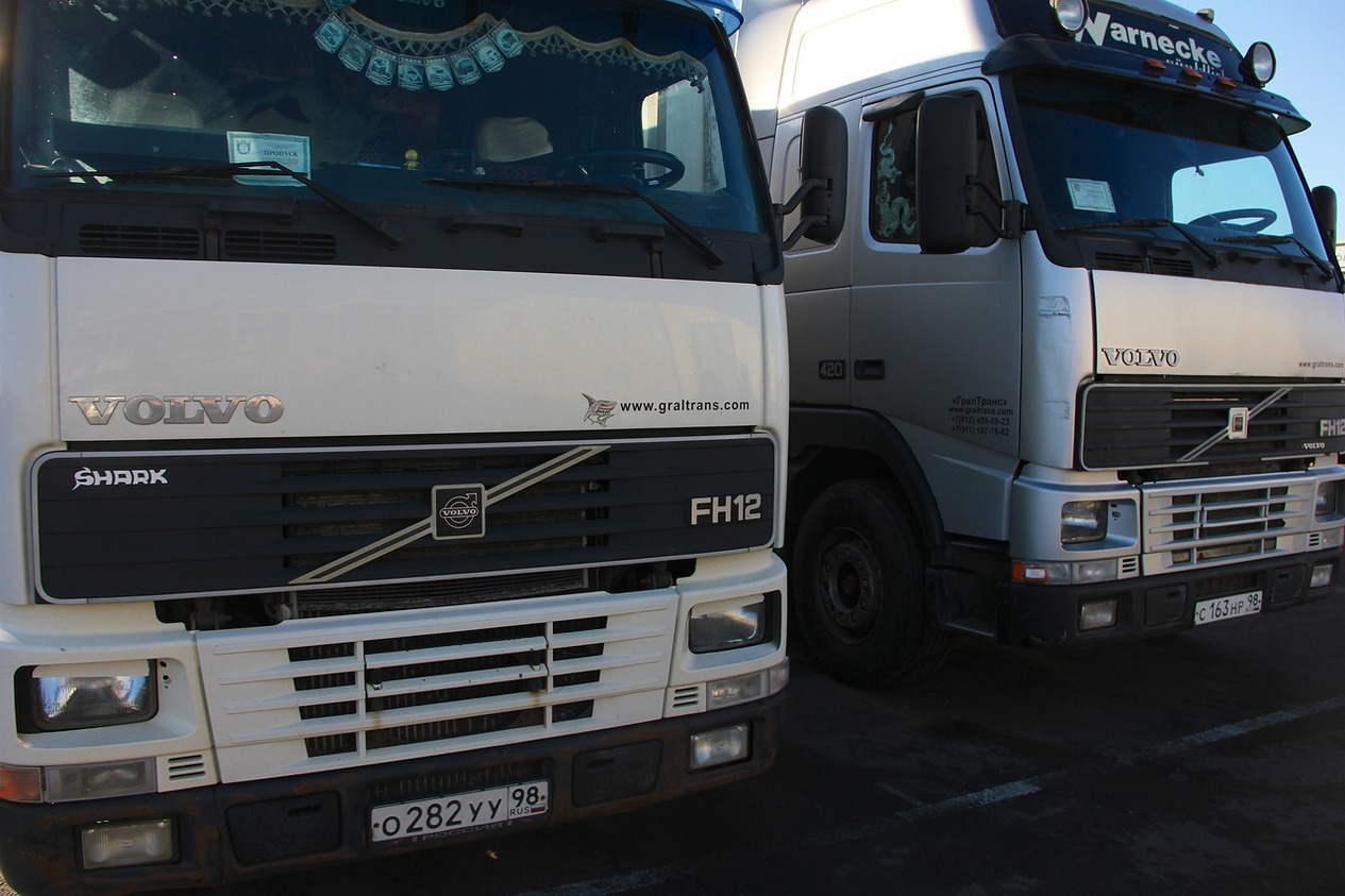 Фото собственных грузовых автомобилей ООО Гралтранс